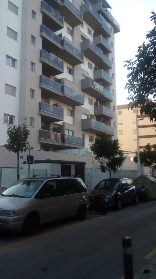 Edificio Attikos - Solo Familias Apartment Gandía Exterior foto